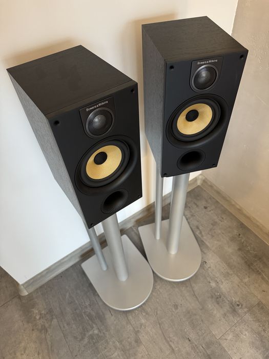 Glośniki Bowers&Wilkins 686 S2 Standy