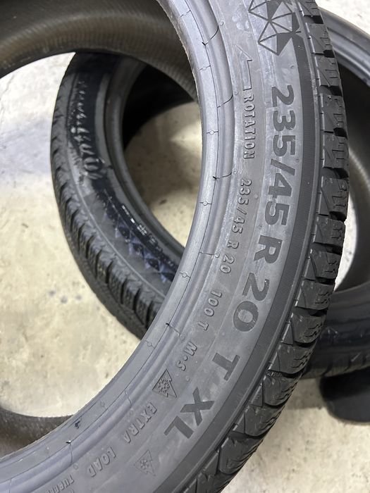 235/45R20 Continental Conti VikingContact 7 4шт