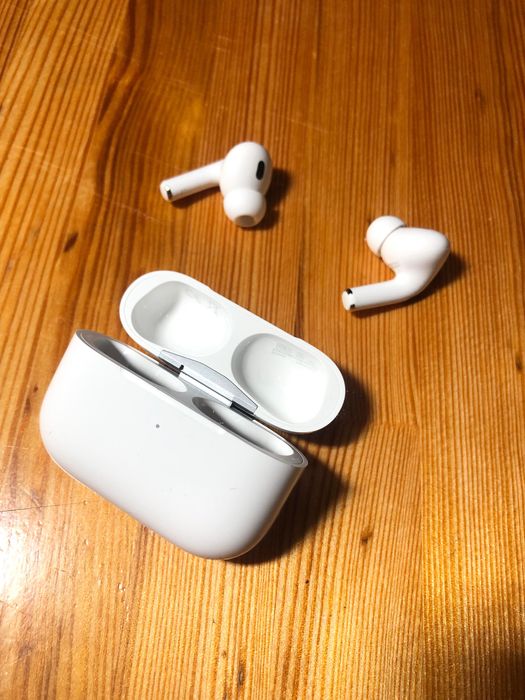 Блютуз навушники
ANC, type-c, чіп Airoha, Сумісні з Android/Iphone