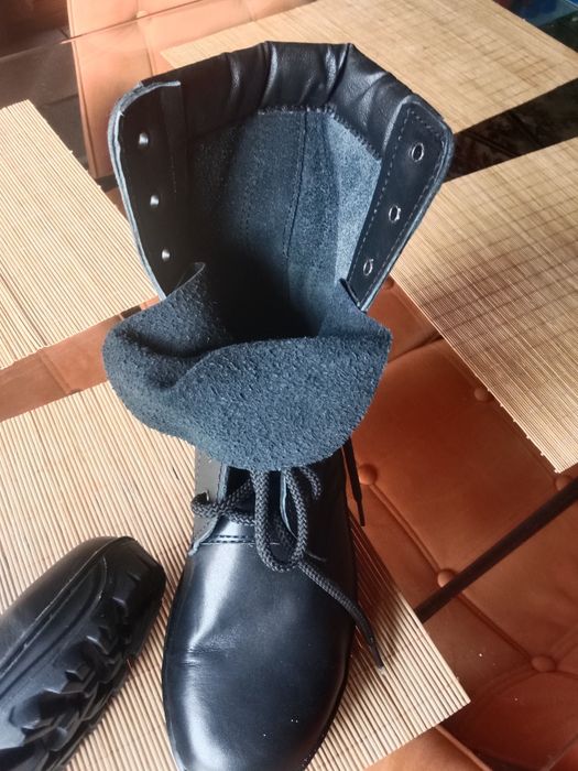 Бебці шкіряні легкі демесезонні.