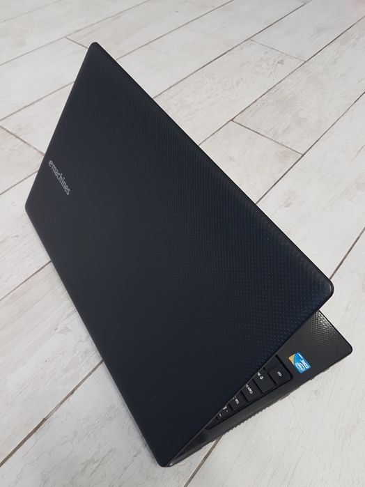 Ноутбук Emachines E732 i3-380M