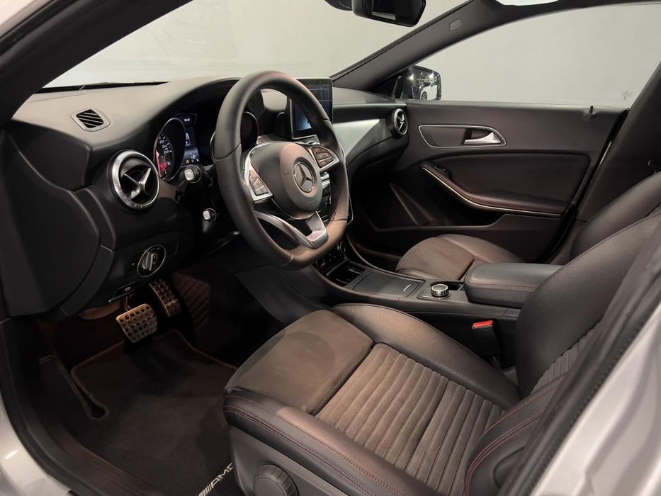 Mercedes-Benz CLA 220 d 7G-DCT AMG Line