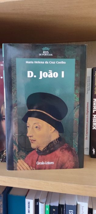 Reis de Portugal - D. João I e D. Pedro V, Círculo de Leitores