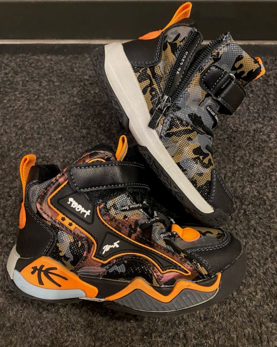 Стильові черевики). Ботинки фірми Башилі.