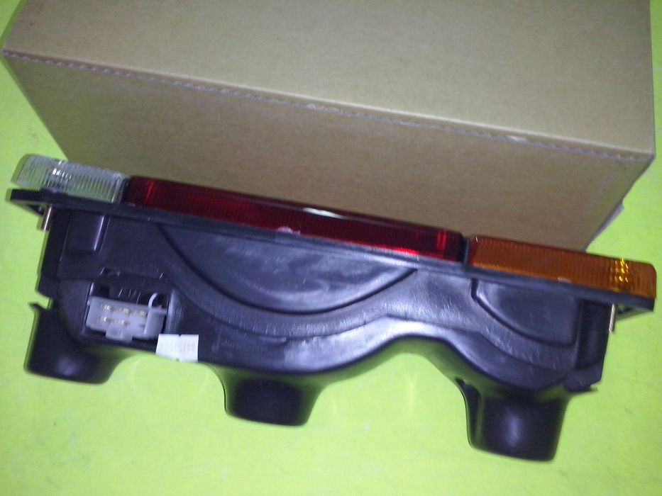 Farolim de trás Nissan Pickup D21 e Cabstar F22 etc NOVOS