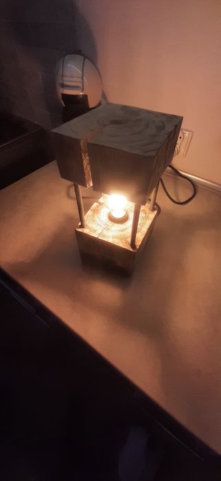 Lampka nocna biurowa