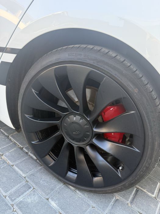 Tesla model 3 perfomance 2023 в наявності в Одесі