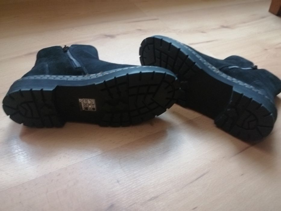 Botki skurzane ocieplane Lasocki 38