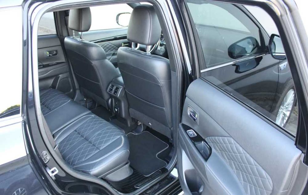 Mitsubishi Outlander 2018 Hybryda Plug-in 2.0 AWD