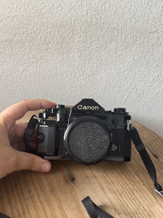 Canon A-1 + 2 Objetivas — Kit Completo Analógico