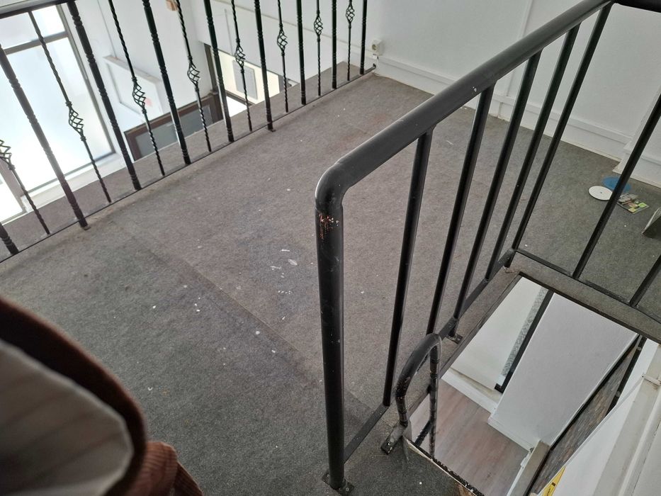 Loja para ARRENDAMENTO no Lumiar, excelente localização e visibilidade