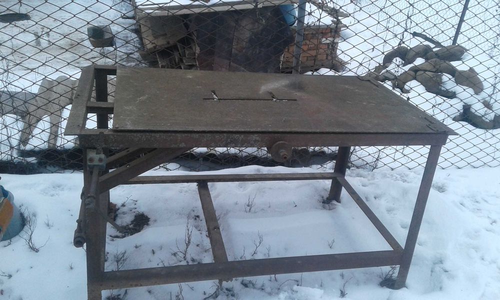 Стільниця церулярки.