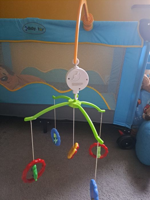 Karuzela canpol babies mocowana do łóżeczka