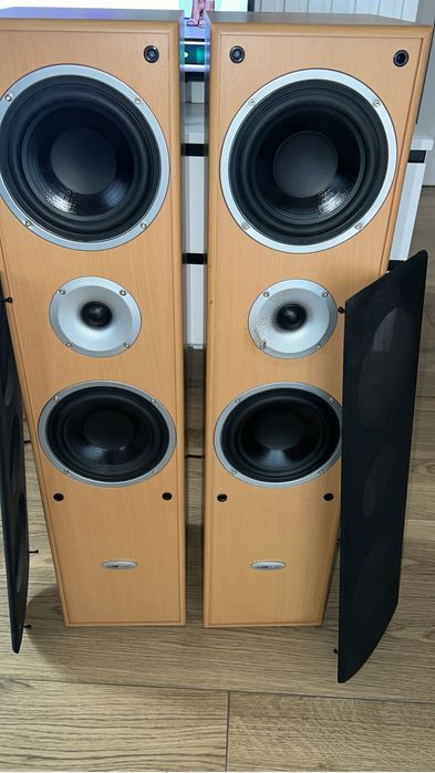 Amplituner Denon AVR-1100RD oraz kolumny CLATRONIC LB 562