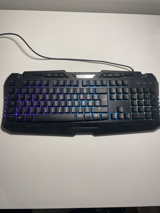 Teclado gamer.