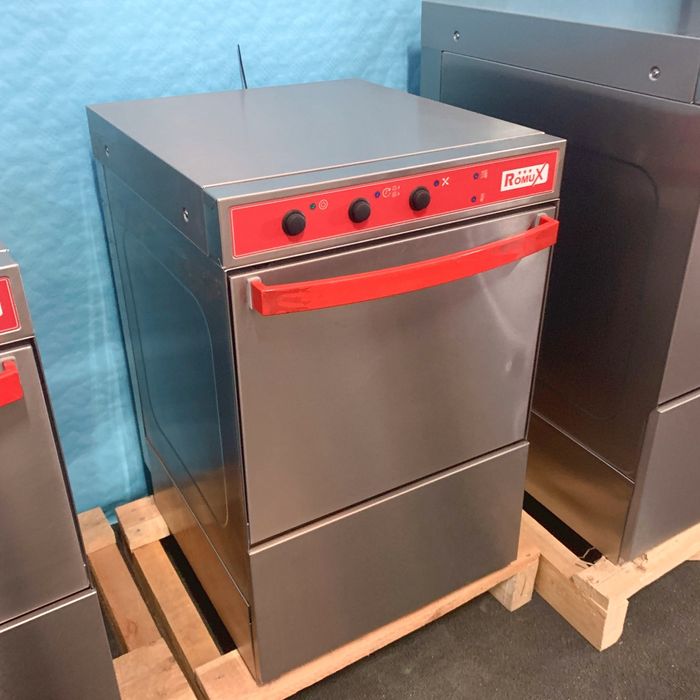 Máquina de lavar copos e Máquinas de lavar louça industriais