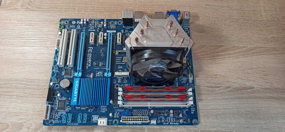 Corei5 GIGABYTE GA-Z77-D3H BitFenix 即使用 GA-Z77-D3H (rev. 1.0) 概要 | マザーボード - GIGABYTE Japan