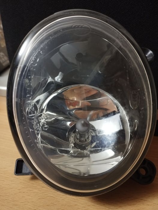Противотуманная фара правая Audi A4 (B8), A6 (C6) и Q5 (2008-2011 г.в.