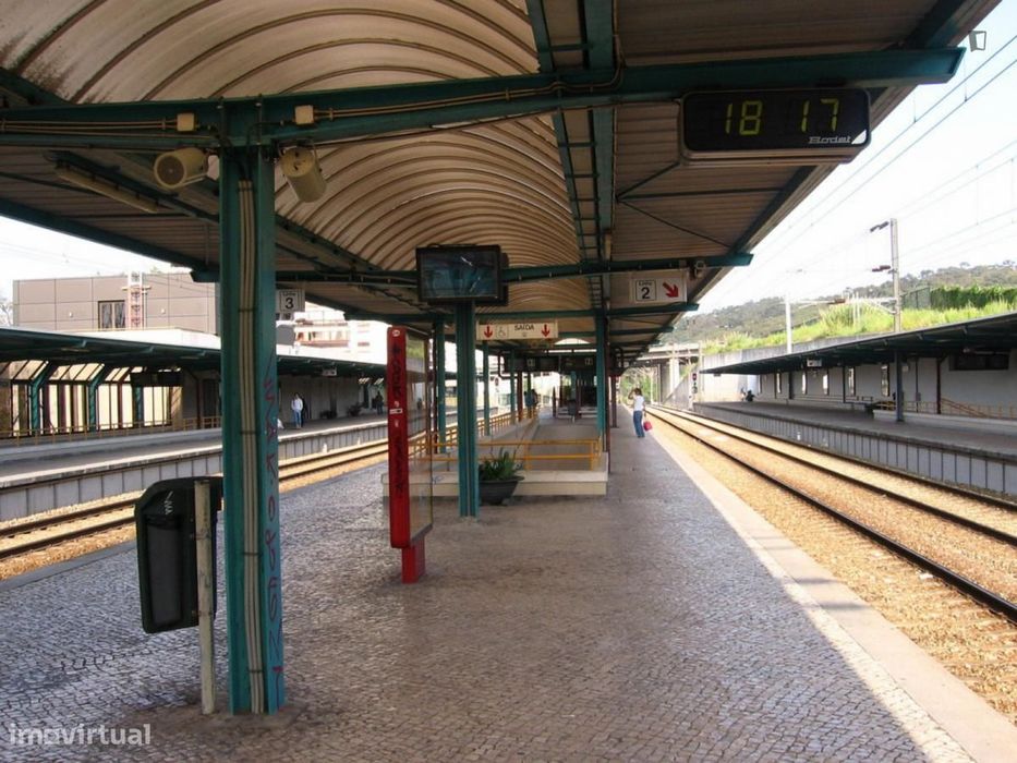 Quarto - localizado em Benfica Lisbon