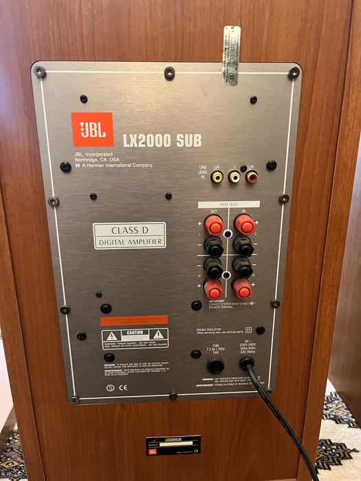 zestaw głosnikow 2 kolumny lx2005 2 monitory  i 1 subwoofer lx2000