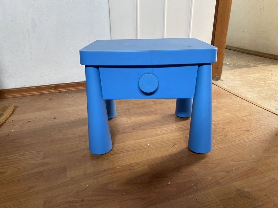 Headboard table or toys