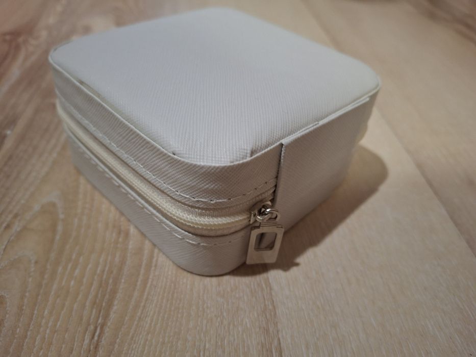 Органайзер скринька шкатулка для прикрас білий