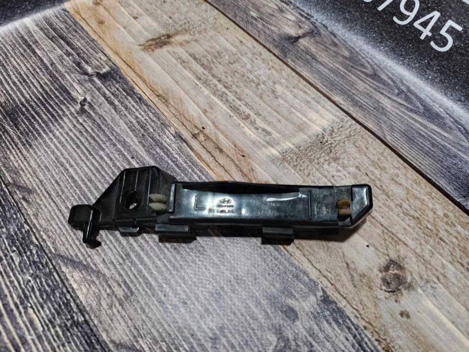 Кронштейни кріплення бампера Hyundai Santa Fe 2 CM