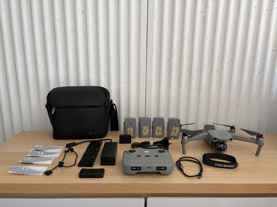 DJI Air 2 Fly More Combo