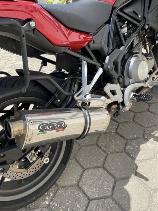 Mota Benelli TRK 502