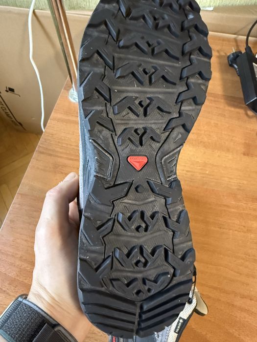 Продам кросівки SALOMON Gore tex ОРИГІНАЛ
