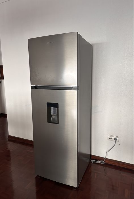 Princess Dex Refrigerator – Like New!