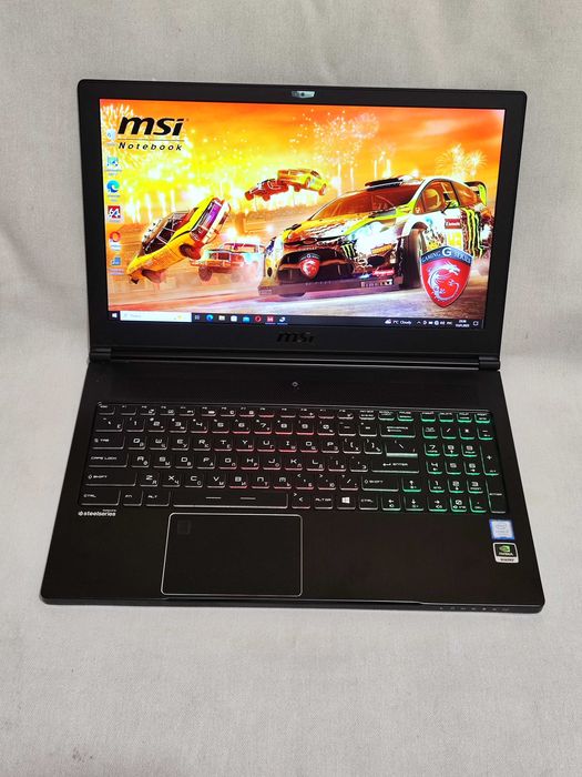 Ноутбук MSI Workstation WS63VR 7RL IPS i7/16Gb/SSD/nVidia P4000