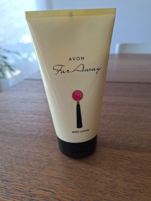 Perfume Far Away - AVON