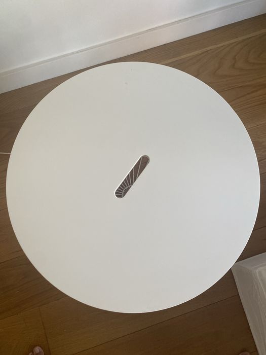 Mesa de arrumacão branca IKEA