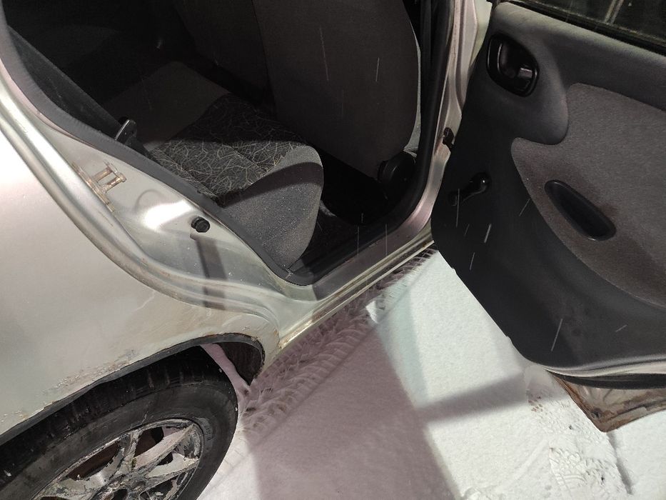 Део сенс 1.3 2006 рік переоформлення