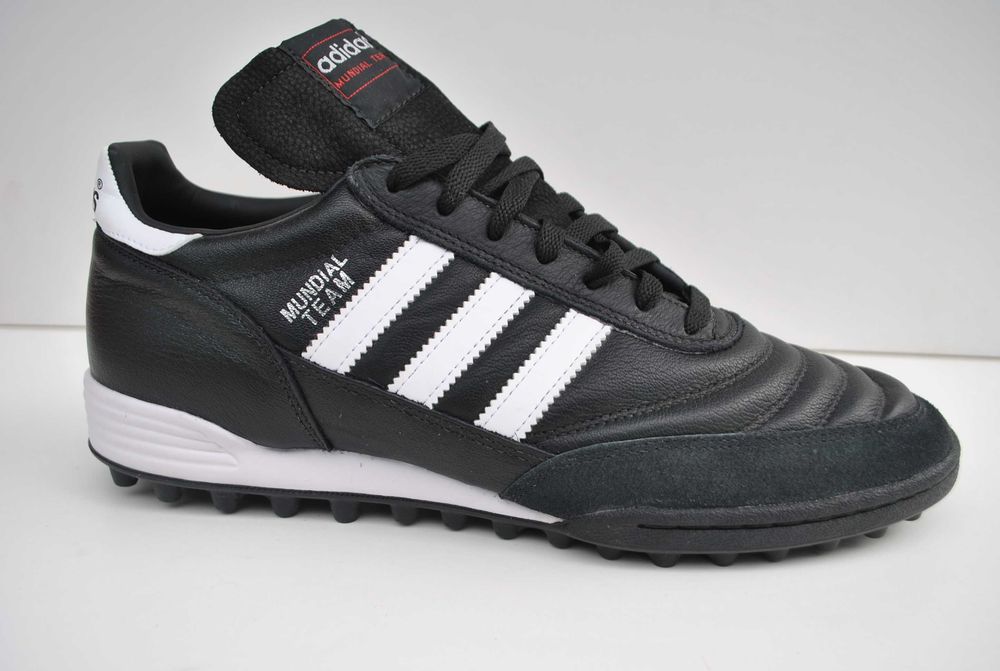 Buty piłkarskie Adidas Mundial Team