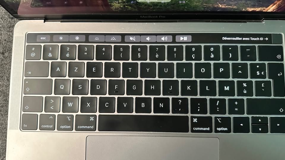 Macbook Pro 13 2019 Touch ID