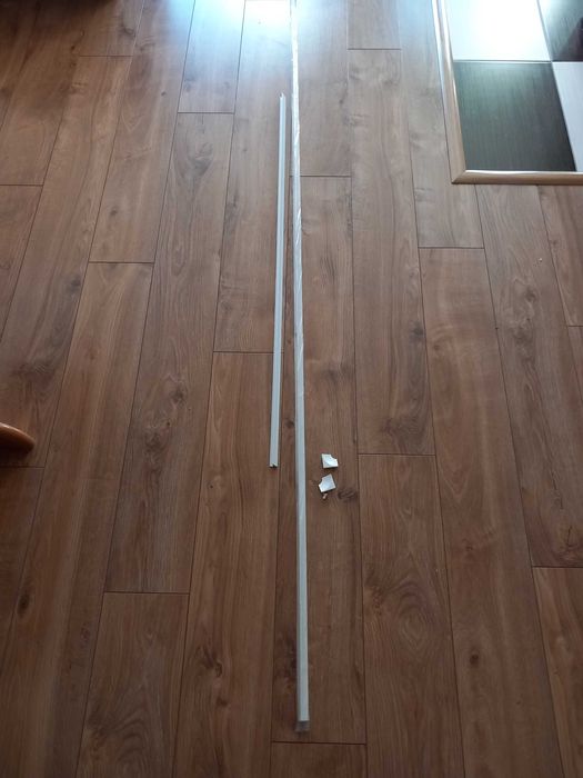 Listwy łazienkowe do kabiny/ brodzika