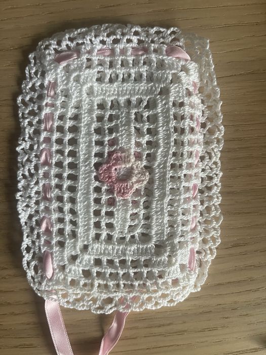 Bolsa para sabonete em crochet feito à mão