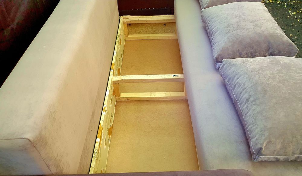 Диван єврокнижка !