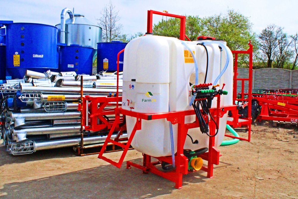 Opryskiwacz 1200L 1000L 800L 600 Lisicki Opryskiwacz polowy zawieszany