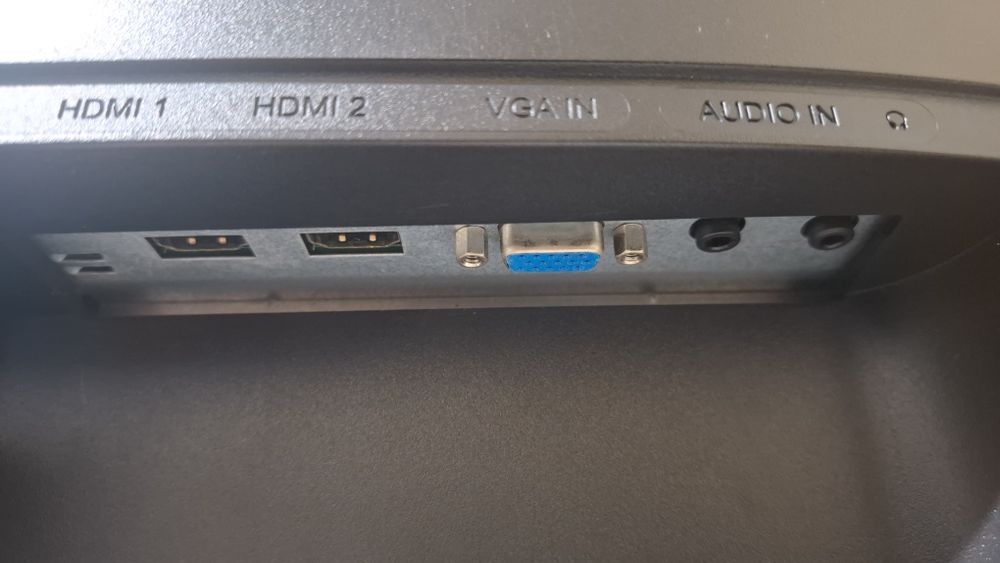 Monitores 27" e 24" acer