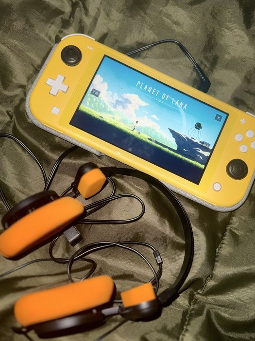 Nintendo Switch Lite — комплект