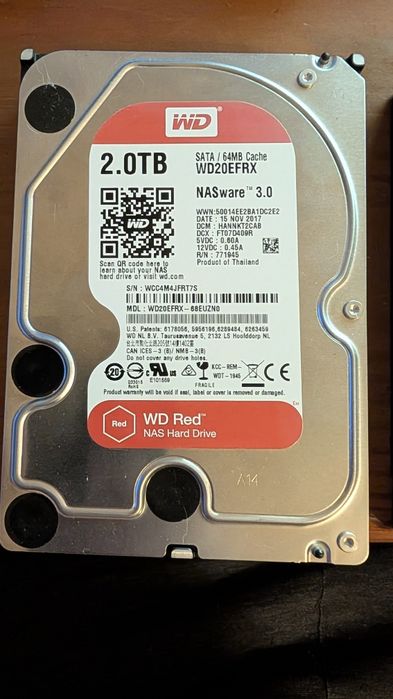 SATA HDDs447462738180198402