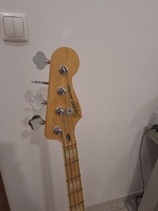 Baixo Squier by Fender Vintage Modified 70s Jazz Bass
