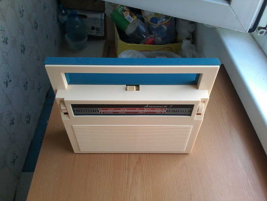 Радиоприёмник Альпинист 2