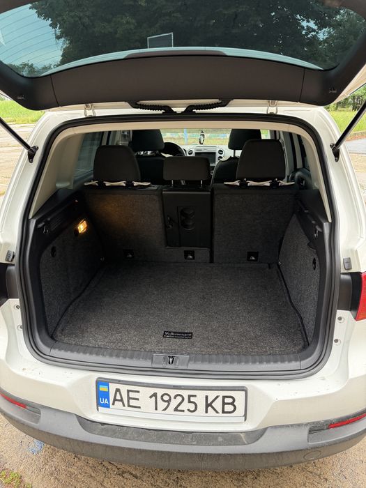 Volkswagen Tiguan 2.0 бензин  | 2013 | Автомат |