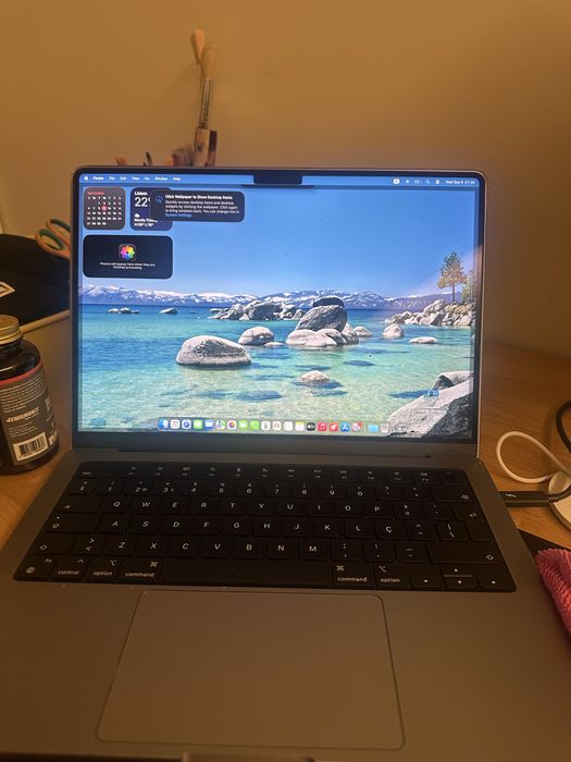 MacBook Pro 14” M1 Pro — 16GB RAM / 512GB SSD
