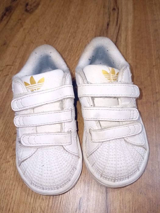 Sapatos para menino