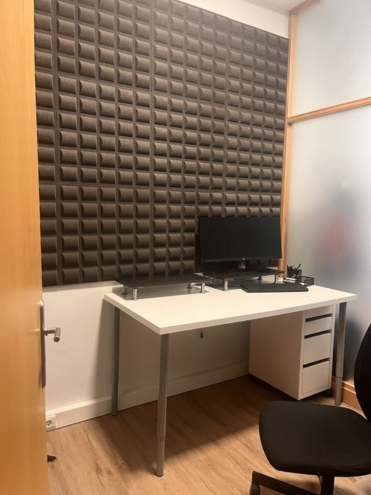 VENDA POR MUDANÇA DE INSTALAÇÕES - Recheio de escritorio para venda